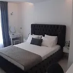 Helios Boutique Maisonette *